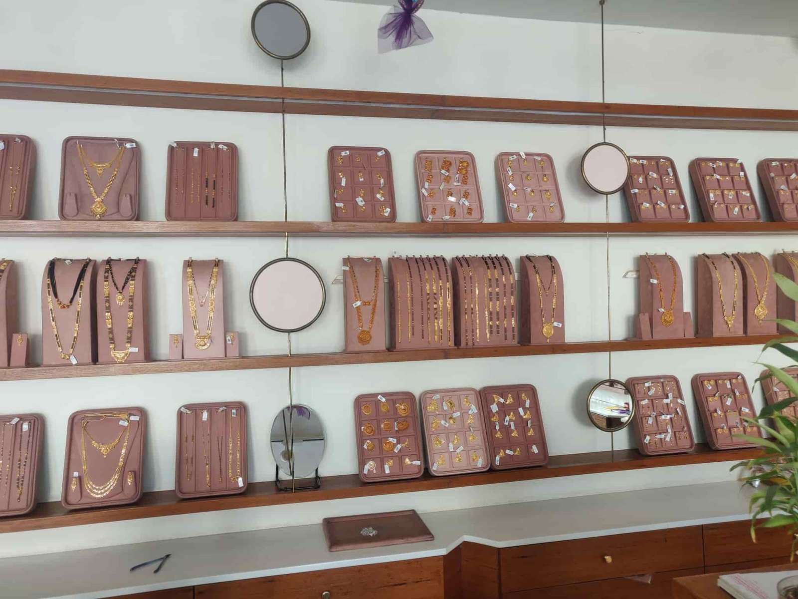 Luxury Jewellery Showroom Interior